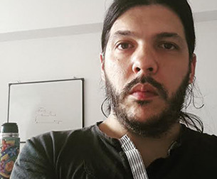 “El mito de la objetividad sólo le sirve a los medios hegemónicos para intervenir sobre procesos políticos”